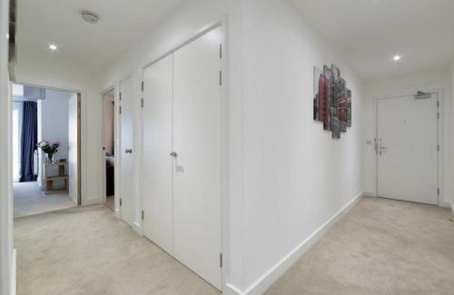 Rushey Green Apartment | Cosy 2 Bedroom Apartment London Catford - Long Stays Allowed