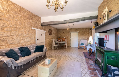 La Sauvetat-du-Dropt Bed & Breakfast | Cosy 3 bedroom house with pool