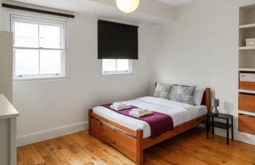 Herne Hill Apartment | Cosy 3BR with Garden in Herne Hill, Zone 2
