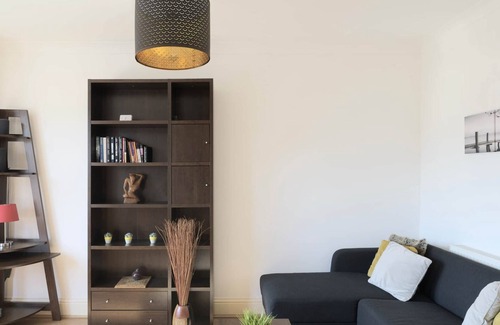 Tulse Hill Apartment | Cosy and clean 2 bedrooms flat in Brixton