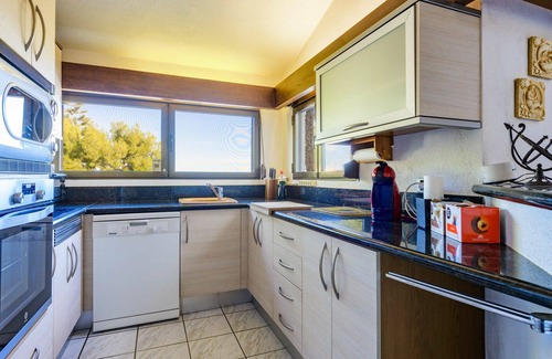 Oropesa del Mar Villa | Cosy apartment in villa for 4 guests with WIFI, pool, A/C, TV and terrace