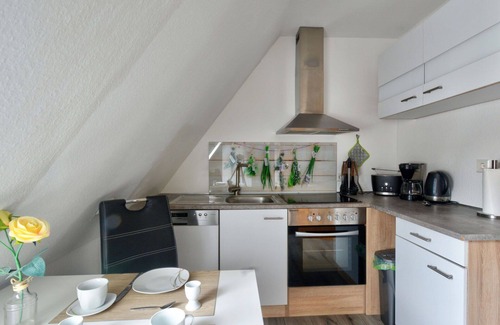 Schwalenberg Apartment | Cosy apartment for 2 people with WIFI, TV and pets allowed