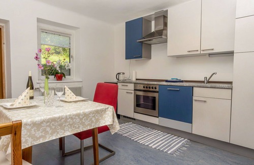 Nussdorf am Attersee Apartment | Cosy apartment for 4 guests with terrace