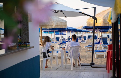 Francavilla al Mare Apartment | Cosy apartment for 4 guests with A/C, WIFI, TV and terrace