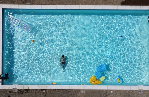 Poggiarello Villa | Cosy apartment in villa for 2 people with pool, A/C and TV, close to Siena