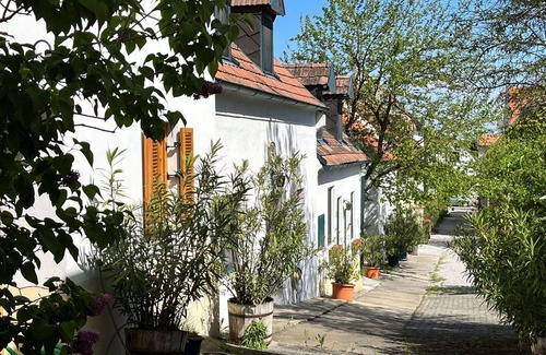 Morbisch am See Apartment | Cosy apartment for 7 people with WIFI, TV and terrace