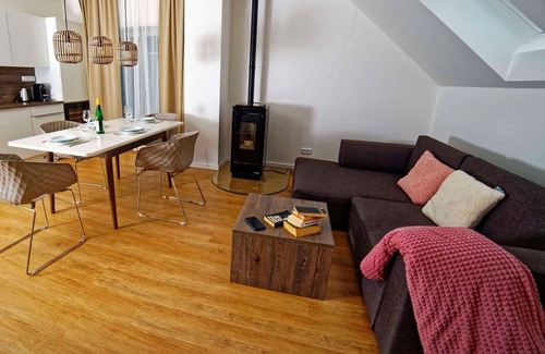 Lojzova Paseka Apartment | Cosy apartment for 4 guests with WIFI, hot tub, TV, terrace and parking