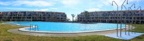 San Jorge Apartment | Cosy Apartment in Castellón with Shared Pool, 55 sqm