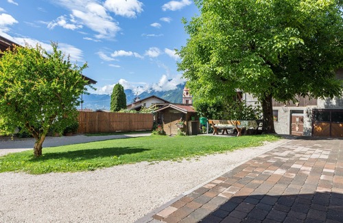 Tirolo Apartment | Cosy Apartment “Ferienwohnung Typ C” with Wi-Fi & East View