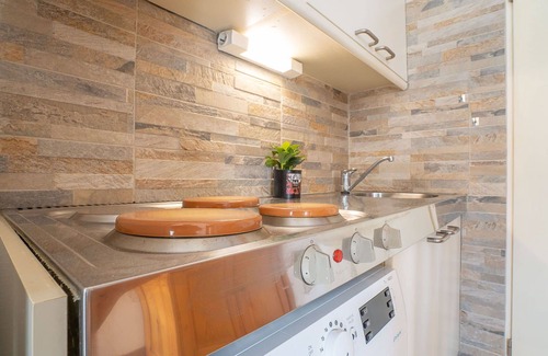 Sainte-Marie-la-Mer Apartment | Cosy apartment for 4 guests with WIFI, A/C, pool, TV and terrace