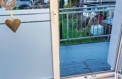 Steinheim Apartment | Cosy apartment for 2 people with WIFI, TV and balcony