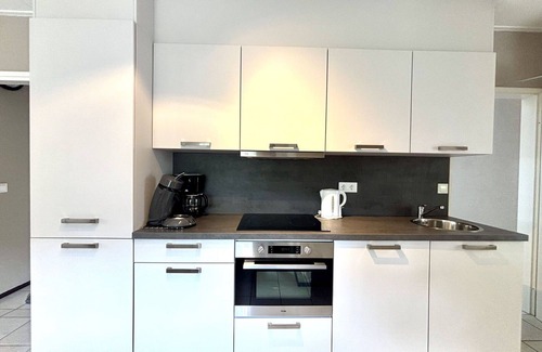 Oostkapelle Apartment | Cosy apartment for 20 guests with WIFI, TV and terrace