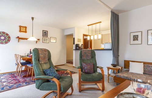 Champery Apartment | Cosy apartment for 4 people with WIFI, TV, balcony and panoramic view
