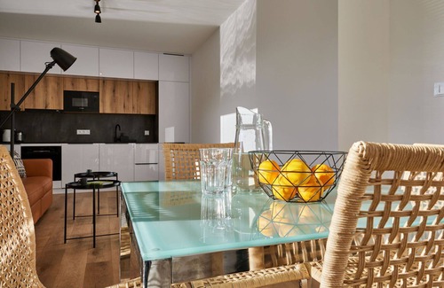Cerny Dul Apartment | Cosy apartment for 4 guests with WIFI, TV, balcony and parking