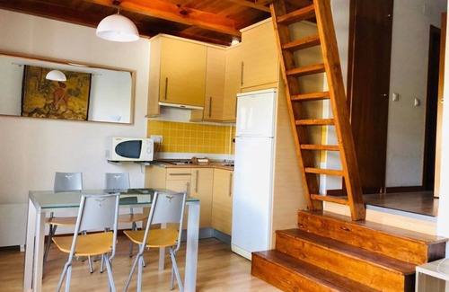 Pradollano Apartment | Cosy apartment for 4 people with WIFI, TV, terrace and parking