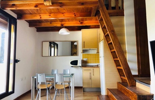 Pradollano Apartment | Cosy apartment for 4 people with WIFI, TV, terrace and parking