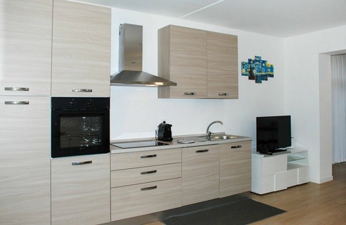 Bigogno Apartment | Cosy apartment for 4 guests with WIFI, pool, A/C, TV and panoramic view
