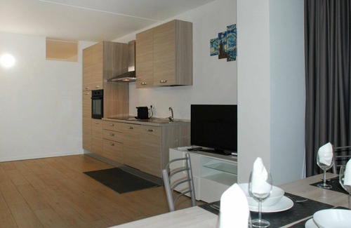 Bigogno Apartment | Cosy apartment for 4 guests with WIFI, pool, A/C, TV and panoramic view
