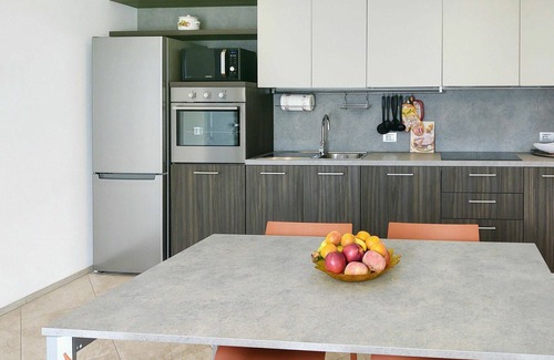 Gera Lario Apartment | Cosy apartment for 4 guests with WIFI, A/C, TV, terrace and pets allowed