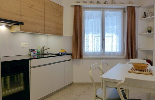 Beatenberg Apartment | Cosy apartment for 4 guests with WIFI, TV, balcony and panoramic view