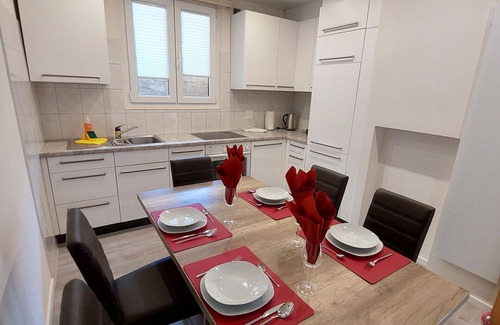 Ronco sopra Ascona Apartment | Cosy apartment for 4 guests with TV, terrace and pets allowed