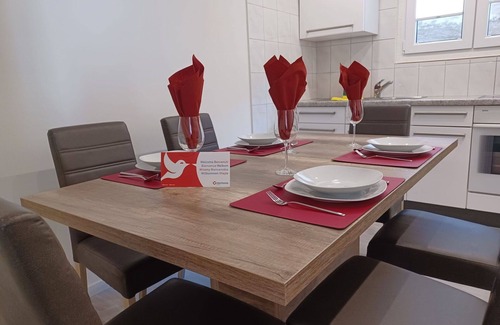 Ronco sopra Ascona Apartment | Cosy apartment for 4 guests with TV, terrace and pets allowed