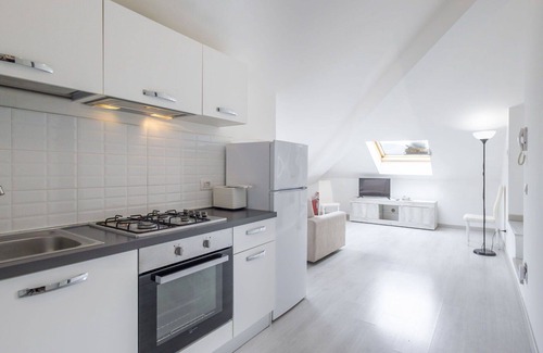 Meina Apartment | Cosy apartment for 4 guests with A/C, pool, TV and balcony