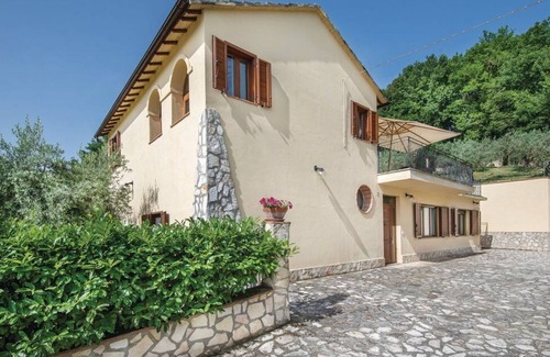 Fornole Apartment | Cosy apartment for 4 guests with WIFI, pool, A/C, TV and terrace