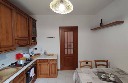 Stazzona Apartment | Cosy apartment for 4 guests with WIFI, TV, balcony, pets allowed and parking