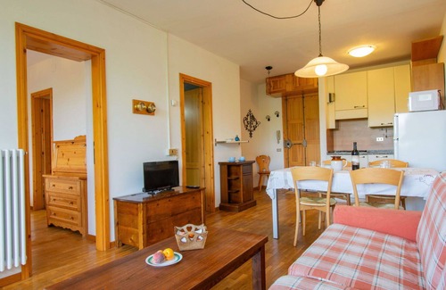 Abetone Apartment | Cosy apartment for 4 people with WIFI, TV, terrace and pets allowed