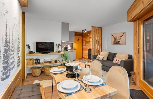 Lens Apartment | Cosy apartment for 4 people with WIFI and patio