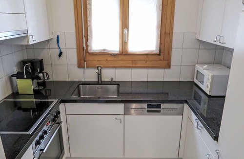 Acletta Apartment | Cosy apartment for 5 guests with WIFI, TV, balcony and panoramic view