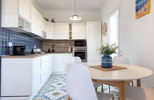 Eden Beach Apartment | Cosy apartment for 5 people with A/C, TV and patio