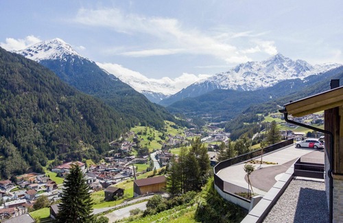 Soelden Apartment | Cosy apartment for 5 people with WIFI, TV, terrace and pets allowed