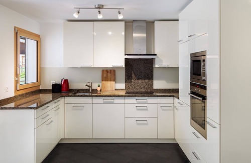 Saas-Fee Apartment | Cosy apartment for 6 people with WIFI, TV and balcony