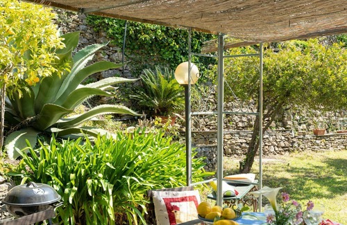 Prela Apartment | Cosy apartment for 6 guests with TV, patio and pets allowed