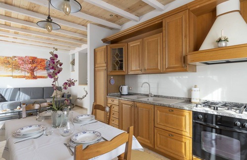 Erli Apartment | Cosy apartment for 6 people with WIFI, TV, terrace and pets allowed