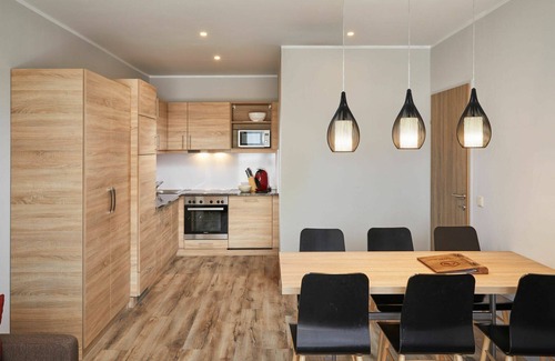 Katschberg Apartment | Cosy apartment for 6 people with pool, WIFI, TV, balcony, pets allowed and panoramic view