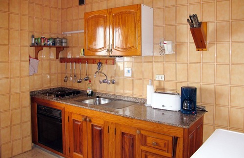 Las Cuevecitas Apartment | Cosy apartment for 2 guests with pool, WIFI, TV and terrace
