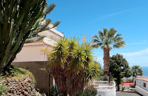 Las Cuevecitas Apartment | Cosy apartment for 2 guests with pool, WIFI, TV and terrace