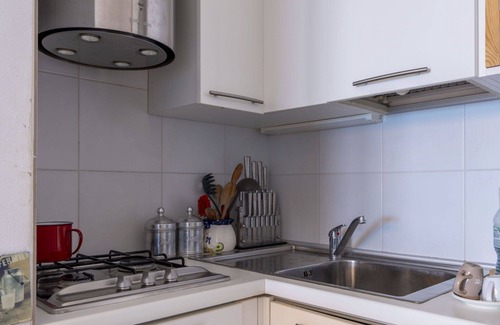 Ospedaletti Apartment | Cosy apartment for 4 people with pool, A/C, WIFI, terrace and pets allowed