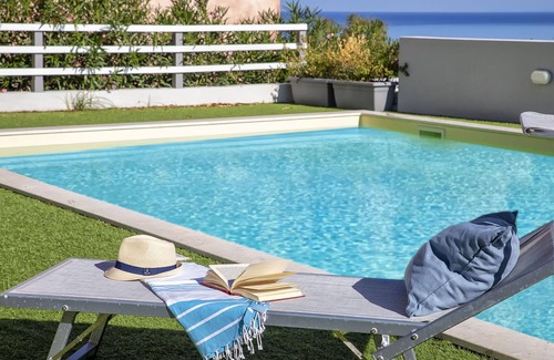 La Muddizza Apartment | Cosy apartment for 5 guests with WIFI, A/C, pool, TV and patio