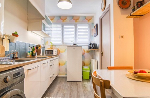 Est Apartment | Cosy apartment for 2 people with A/C, TV and balcony