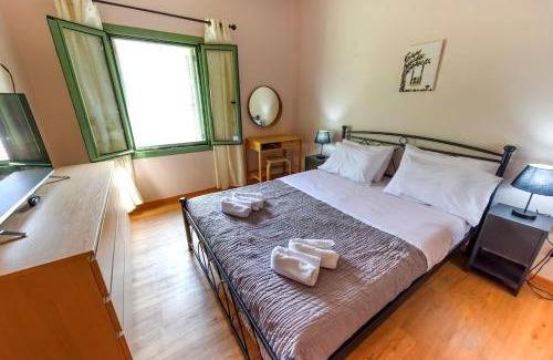 Vathi Apartment | Cosy Apartment in Samos Town