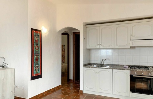 Sant'Elmo House | Cosy apartment in villa for 10 people with A/C, TV, terrace and pets allowed