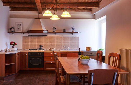Bellano House | Cosy apartment in villa for 12 guests with WIFI, A/C, TV, patio and pets allowed