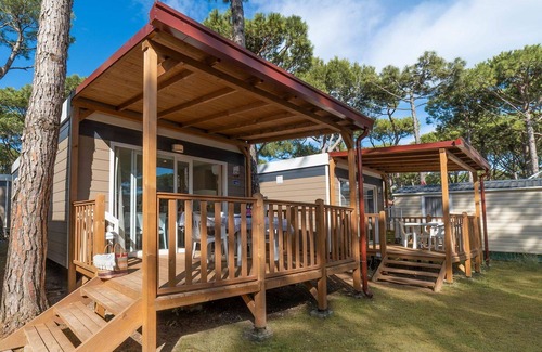 Cavallino-Treporti House | Cosy apartment in villa for 6 guests with WIFI, A/C, pool, TV and terrace