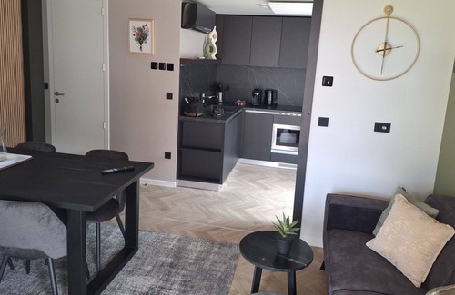 Ossiach House | Cosy apartment in villa for 4 people with WIFI, TV and terrace