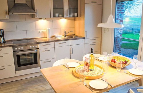 Dagebuell House | Cosy apartment in villa for 4 guests with WIFI, TV, pets allowed and panoramic view