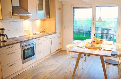 Dagebuell House | Cosy apartment in villa for 4 guests with WIFI, TV, pets allowed and panoramic view